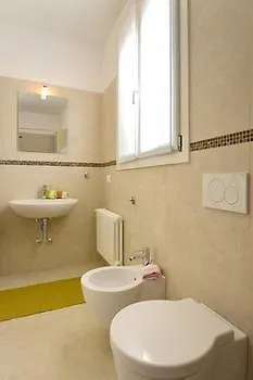 Hotel Supreme Venice Apartments